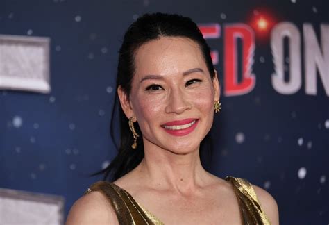 Lucy Liu explains why she hasn’t shown her son the Charlie’s。